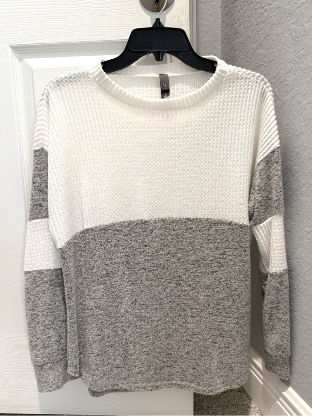 Colorblock Knit Pullover - White and Heather Gray LIGHTWEIGHT!